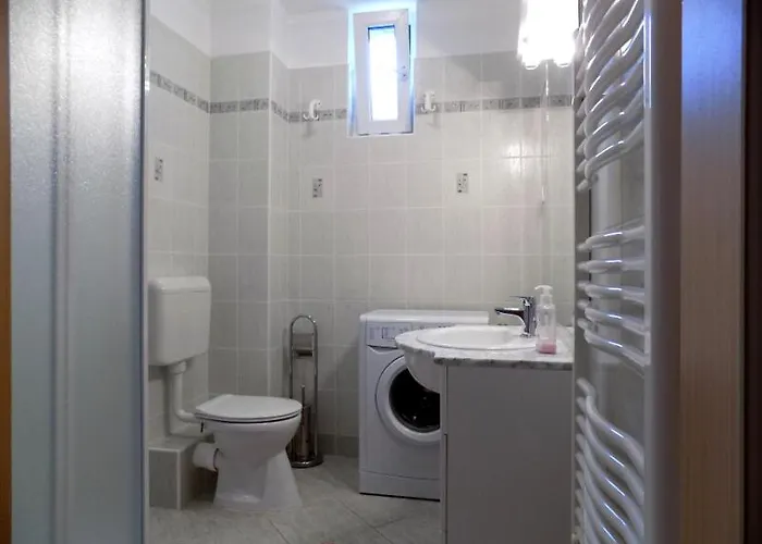 Apartment 58 - Hullam Uedueloparkban Vizkoezeli Modern