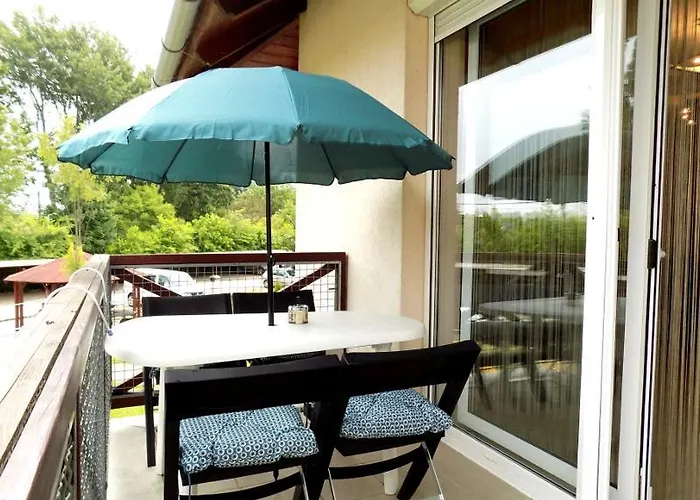 58 - Hullam Uedueloparkban Vizkoezeli Modern